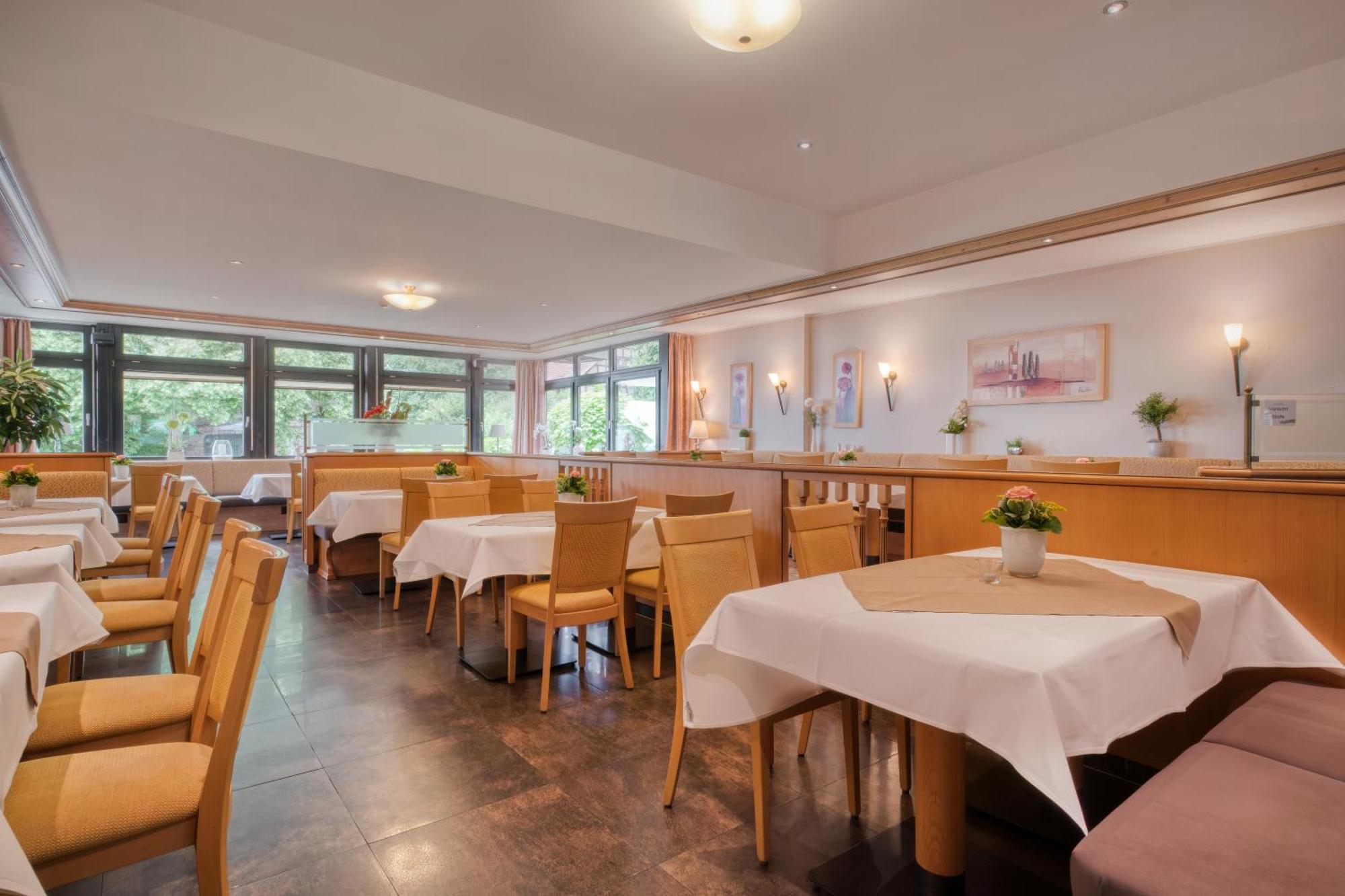 Hotel Wiehen-Therme Hullhorst Ngoại thất bức ảnh