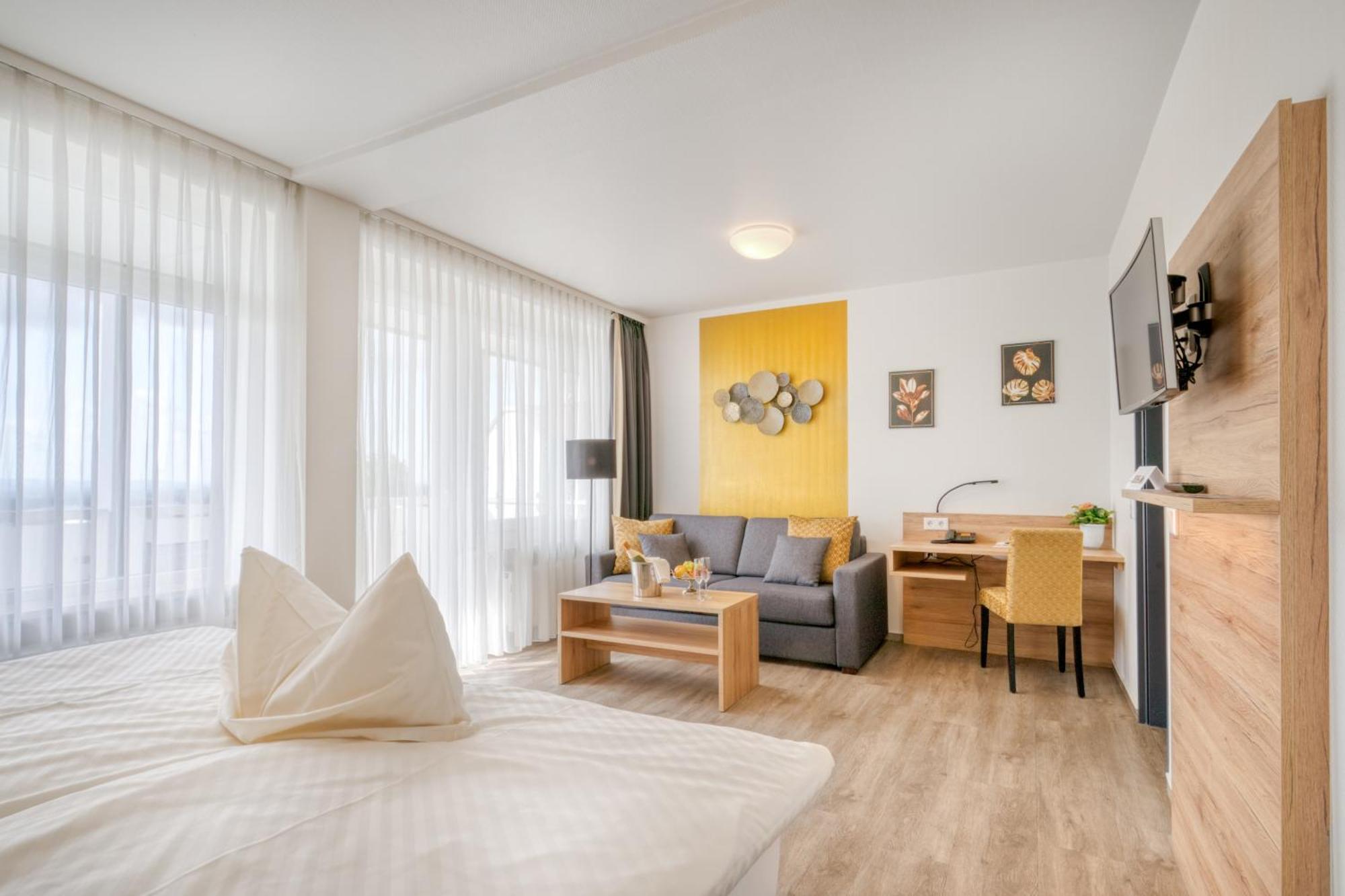 Hotel Wiehen-Therme Hullhorst Ngoại thất bức ảnh