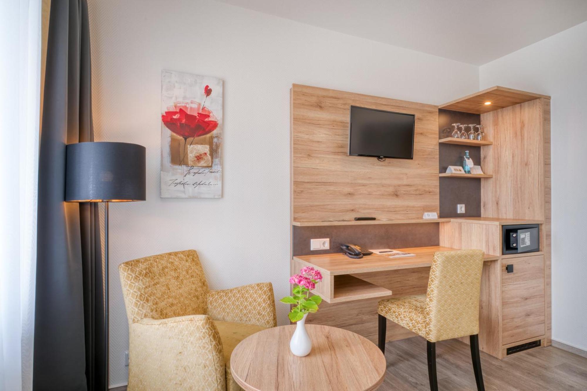 Hotel Wiehen-Therme Hullhorst Ngoại thất bức ảnh